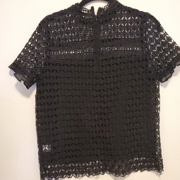 Black short sleeve top - Picture 2 of 2